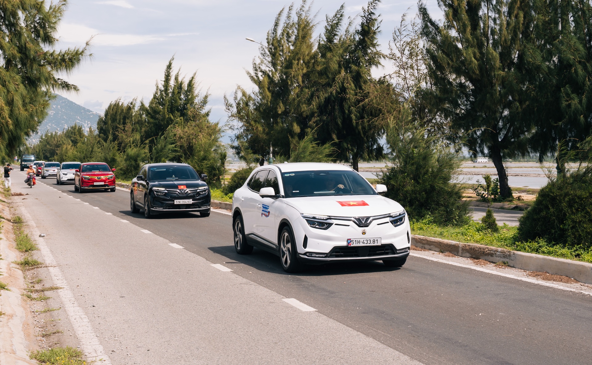 VINFAST TẶNG QUÀ TẾT “KHỦNG” – LÊN TỚI 3 NĂM SẠC PIN MIỄN PHÍ CHO KHÁCH HÀNG